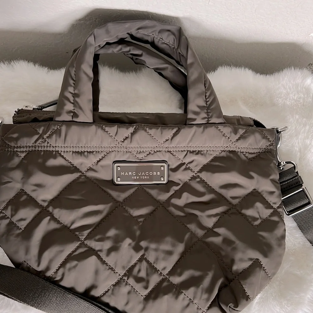 Authentic Marc Jacobs Crossbody - Picture 2 of 8